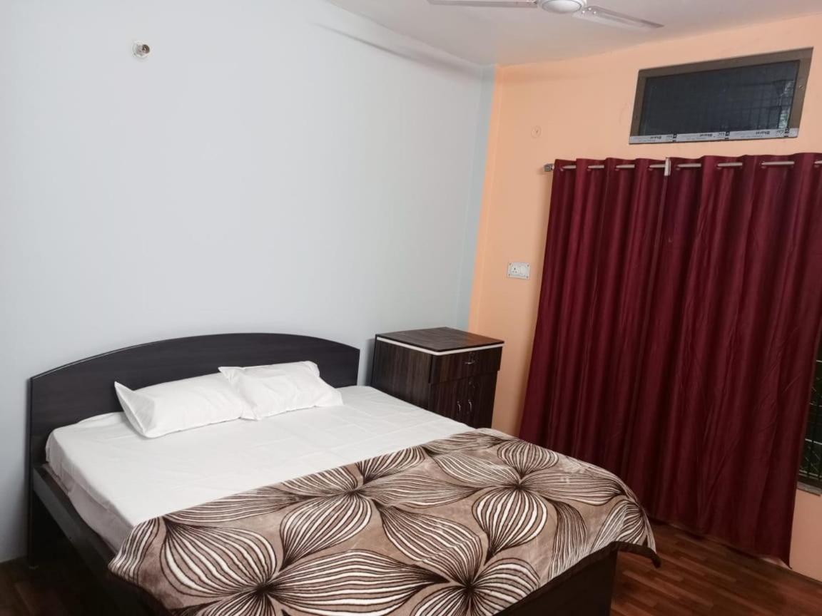 Shri Niwas Homestay Ayodhya Exterior photo