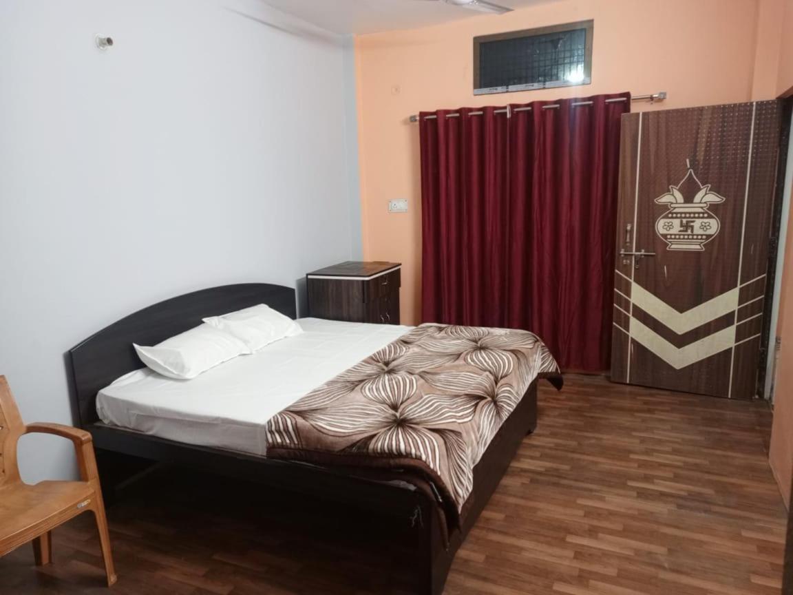 Shri Niwas Homestay Ayodhya Exterior photo